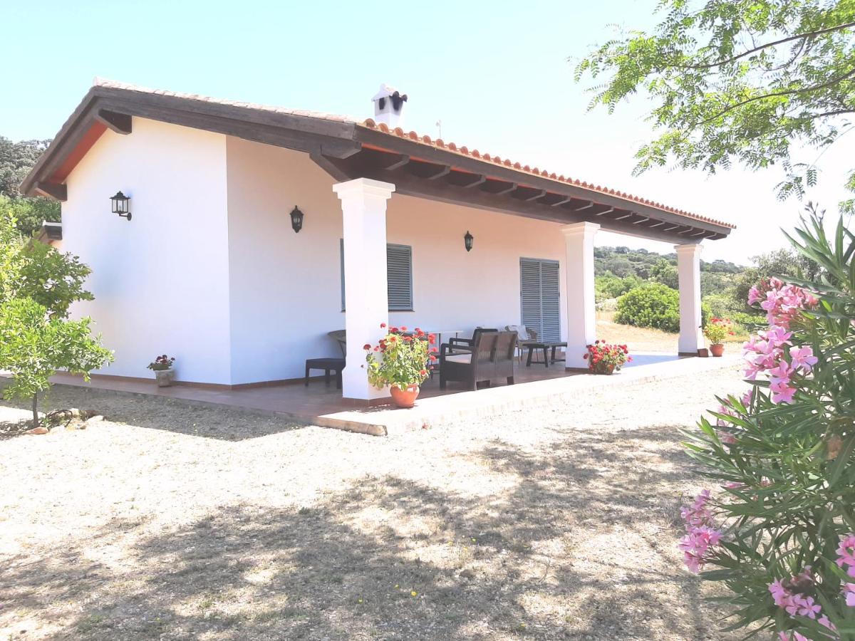 Casa Rural La Aulaga El Castillo de las Guardas Luaran gambar
